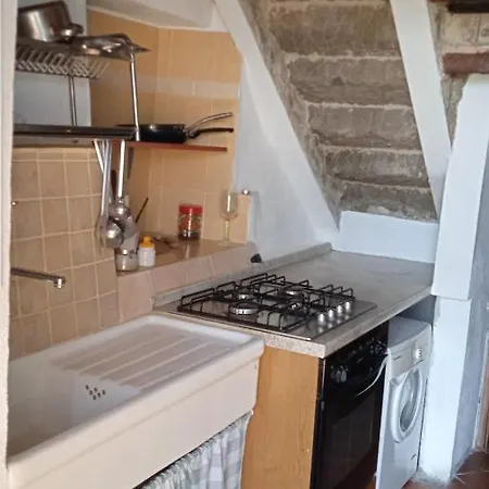 Casa Nella Roccia