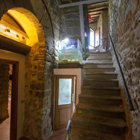 Casa Nella Roccia Apartment